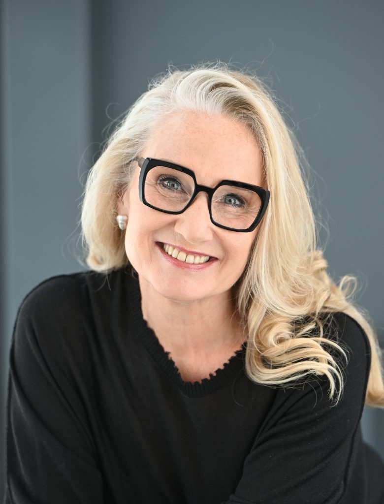 Iris Steiner - Journalistin und Kulturmanagerin